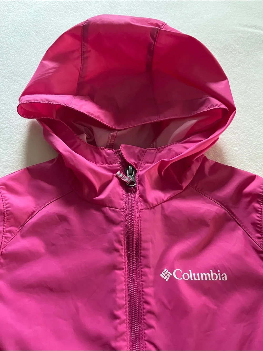Windbreaker by Columbia size 4/5